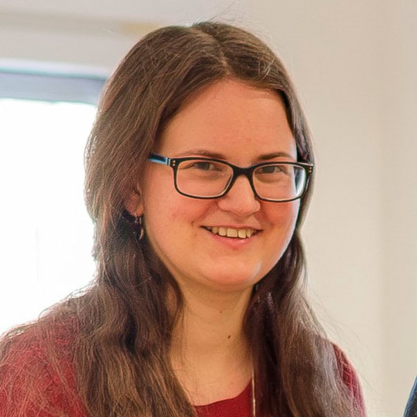 Bild zeigt Evelyn - Testimonial